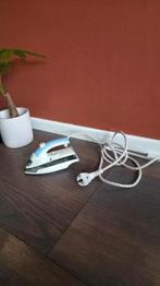 Reisstrijkijzer, Witgoed en Apparatuur, Strijkijzers en Strijkplanken, Ophalen, Zo goed als nieuw