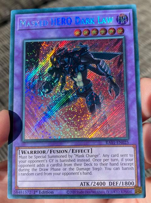 Yu-Gi-Oh! Masked HERO Dark Law RA01 1st Edition !, Hobby en Vrije tijd, Verzamelkaartspellen | Yu-gi-Oh!, Zo goed als nieuw, Losse kaart