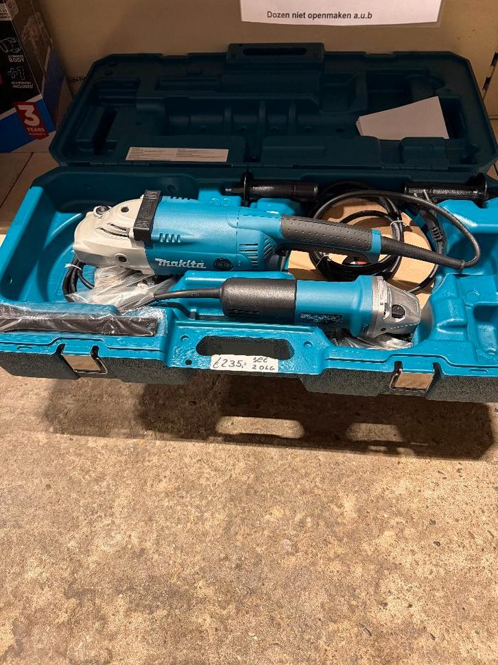 Haakse slijper set Makita, Doe-het-zelf en Verbouw, Gereedschap | Slijpmachines, Nieuw, Haakse handslijpmachine, 1000 watt of meer