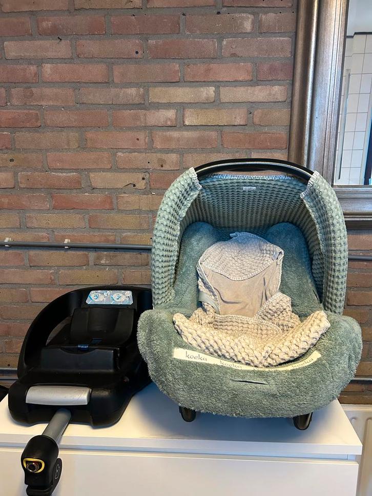 Maxi Cosi Easyfix met Koeka hoes en deken, Kinderen en Baby's, Autostoeltjes, Zo goed als nieuw, Maxi-Cosi, 0 t/m 13 kg, Isofix