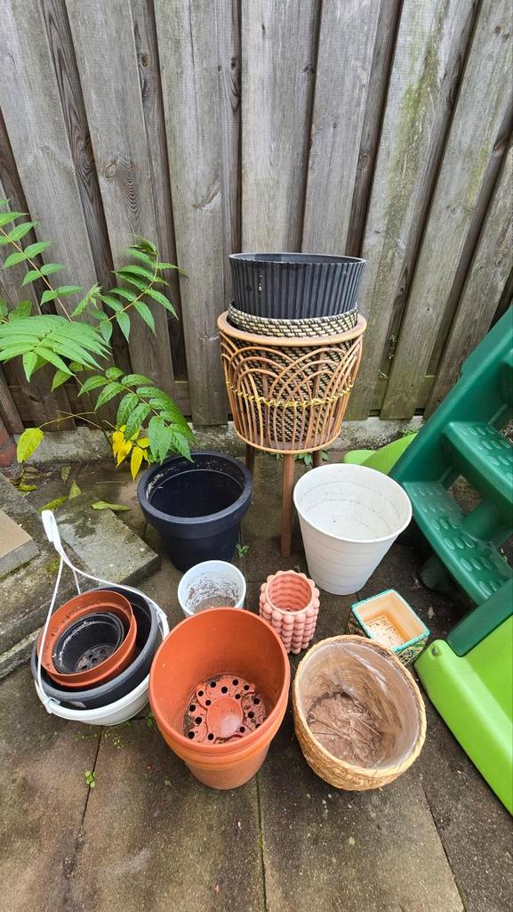 Diverse bloempotten - tuin, balkon, binnen, Tuin en Terras, Bloempotten, Gebruikt, Aardewerk, Binnen, Balkon, Tuin, Minder dan 40 cm