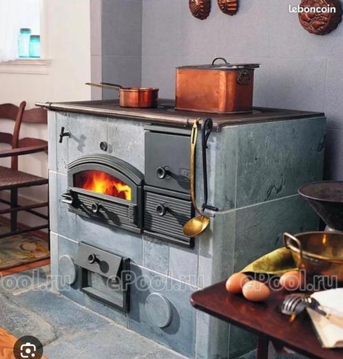 Speksteenkachel Tulikivi Houtfornuis 1400 kilo, Huis en Inrichting, Kachels, Gebruikt, Vrijstaand, Houtkachel, Hout, Ophalen