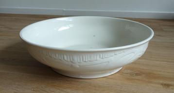 Vintage Grote Schaal van Aardewerk in Gebroken Wit beschikbaar voor biedingen