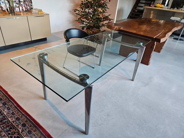 Leolux Farandole Eettafel - Stijlvol Design, Huis en Inrichting, Tafels | Eettafels, Zo goed als nieuw, 100 tot 150 cm, 150 tot 200 cm