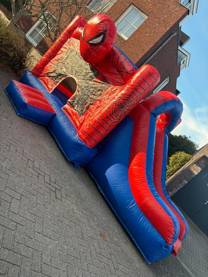 Spiderman Springkussen te Huur! - Kids Party Verhuur, Hobby en Vrije tijd, Feestartikelen | Verhuur, Zo goed als nieuw, Overige