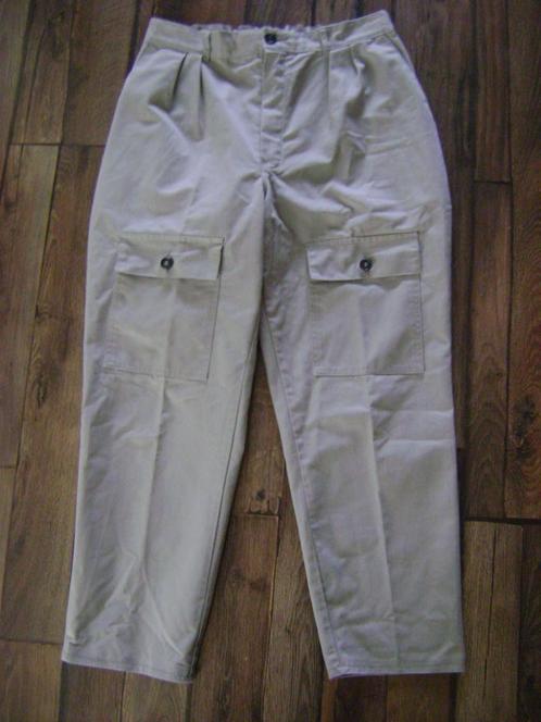 Grijze herenbroek maat 50, Kleding | Heren, Broeken en Pantalons, Gedragen, Maat 48/50 (M), Grijs, Ophalen of Verzenden