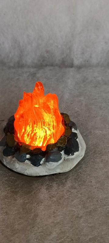 Houtvuurtje voor Kerstdorp beschikbaar voor biedingen