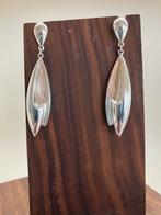 Lange zilveren pegels, Sieraden, Tassen en Uiterlijk, Oorbellen, Ophalen of Verzenden, Zo goed als nieuw, Zilver