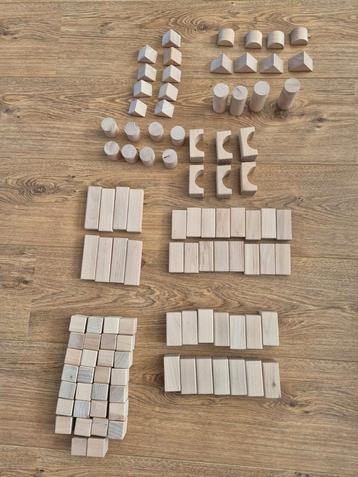 Small Foot, houten blokken, 100 delig beschikbaar voor biedingen
