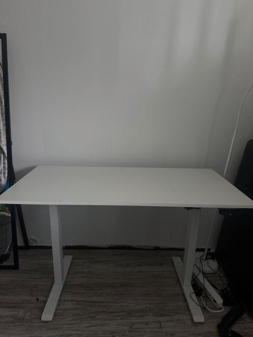 Elektrisch bureau (sta zit bureau), Huis en Inrichting, Bureaus, Zo goed als nieuw, Elektrisch, Ophalen