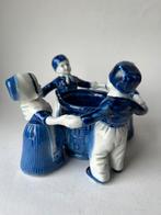 🔷Rauenstein delft klederdracht beeldje / potje/ vaasje, Antiek en Kunst, Antiek | Porselein, Ophalen of Verzenden