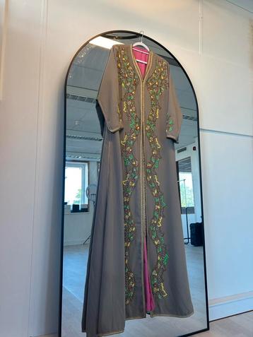 Takshita Caftan Jurk beschikbaar voor biedingen