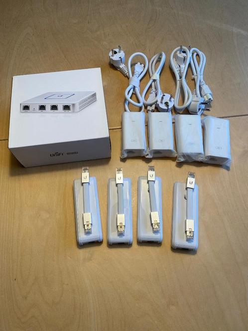 partij Ubiquiti / Unifi apparatuur, Computers en Software, Routers en Modems, Zo goed als nieuw, Ophalen of Verzenden