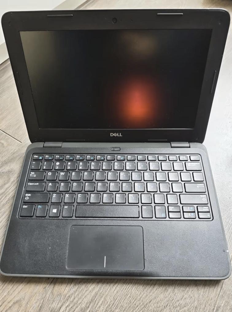 Dell Latitude 3190 - Windows 11 Pro - Celeron N4120 - 4GB, Computers en Software, Windows Laptops, Intel Celeron N4120, 2 tot 3 Ghz