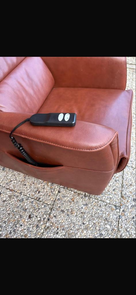 Leren Sta-op Stoel, Huis en Inrichting, Fauteuils, Gebruikt, Leer, 75 tot 100 cm, Ophalen of Verzenden