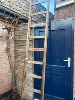 Authentieke houten ladder met ijzeren haken, Doe-het-zelf en Verbouw, Ladders en Trappen, Ophalen, Gebruikt, Ladder, 2 tot 4 meter