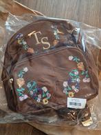 Taylor Swift The Eras Tour Acoustic Piano Mini Backpack, Verzamelen, Muziek, Artiesten en Beroemdheden, Verzenden, Nieuw, Gebruiksvoorwerp