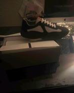 Prada schoenen met doos - €100, Zwart, Ophalen of Verzenden, Prada, Sneakers of Gympen