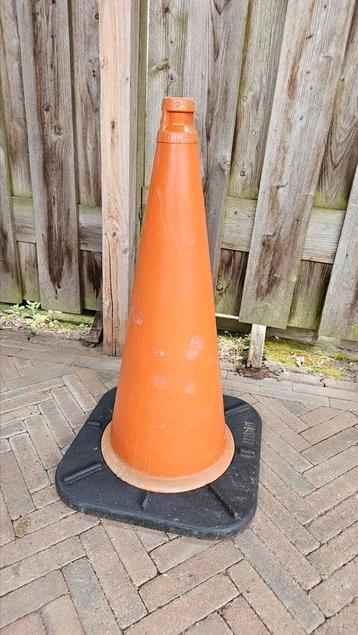 Veiligheids Pion 77cm beschikbaar voor biedingen