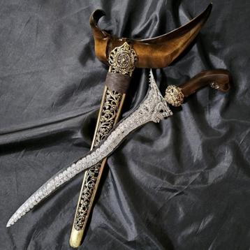Keris Singo Kilin 3 Luk Pamor Jala Sutra Ladrang Solo KNM41 beschikbaar voor biedingen