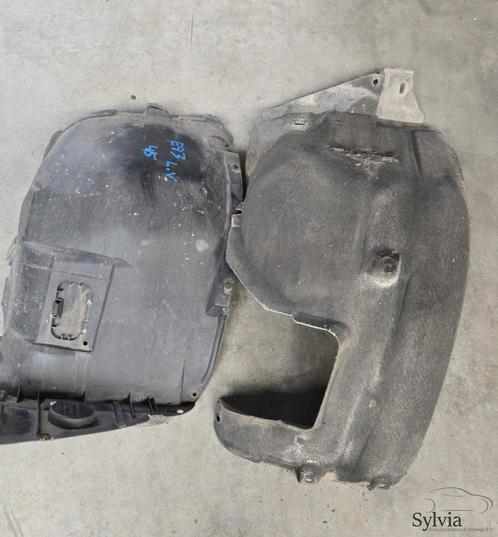 Binnenscherm Wielkuip Modderkuip voorzijde links BMW 3 serie, Auto-onderdelen, Carrosserie en Plaatwerk, Bumper, Gebruikt, Ophalen of Verzenden