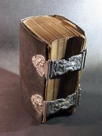 Bijbel antiek met zilver Meppel 1826. 2117, Antiek en Kunst, Antiek | Boeken en Bijbels, Ophalen of Verzenden