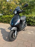 Piaggio zip 4t2v (2017) 50cc bromfiets, Fietsen en Brommers, Scooters | Piaggio, Ophalen, Maximaal 45 km/u, Zip, Zo goed als nieuw