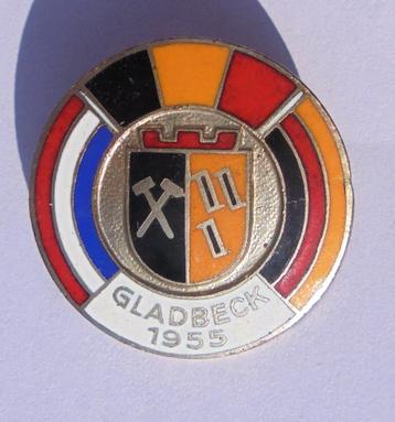 Onbekende geëmailleerde sportspeld Nederland Duitsland 1955 beschikbaar voor biedingen
