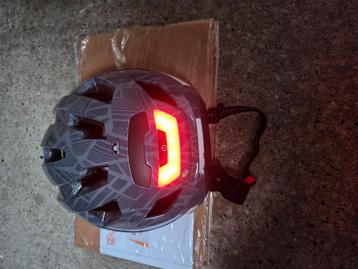 Kinder fietshelm maat S beschikbaar voor biedingen