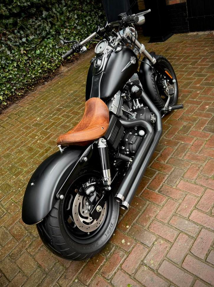 Zeer mooie Harley Davidson DYNA Fat Bob bobber 17700km!, Motoren, Motoren | Harley-Davidson, Bedrijf, Chopper, meer dan 35 kW