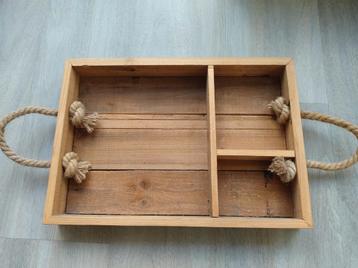 Leuk houten dienblad, presentatie blad met vakjes  beschikbaar voor biedingen