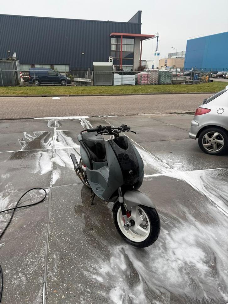 Peugeot ludix 70cc DD (evt teruil), Fietsen en Brommers, Scooters | Piaggio, Zo goed als nieuw, Overige modellen, Tweetakt, Ophalen