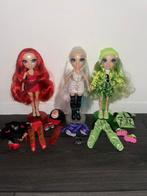 3 Rainbow High Poppen met Kleding & Houders, Ophalen of Verzenden