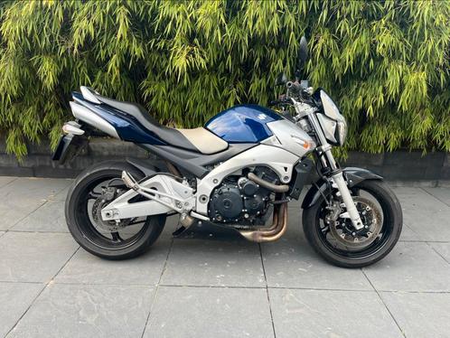 Je komt nog ver met deze leuke originele Suzuki Gsr 600, Motoren, Motoren | Suzuki, Bedrijf, Naked bike, meer dan 35 kW, 4 cilinders