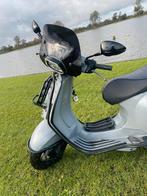 Vespa sprint 2019 geel kenteken, Fietsen en Brommers, Scooters | Vespa, Ophalen, Maximaal 45 km/u, Vespa S, Zo goed als nieuw