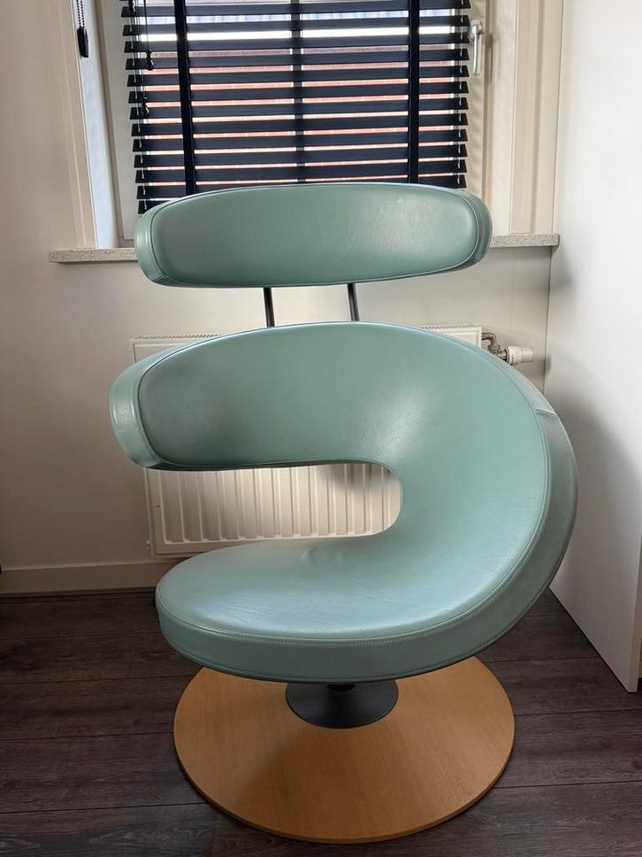 Varier / Stokke Peel Stoel met voetenbank - Leren Bekleding, Huis en Inrichting, Stoelen, Gebruikt, Eén, Leer, Overige kleuren