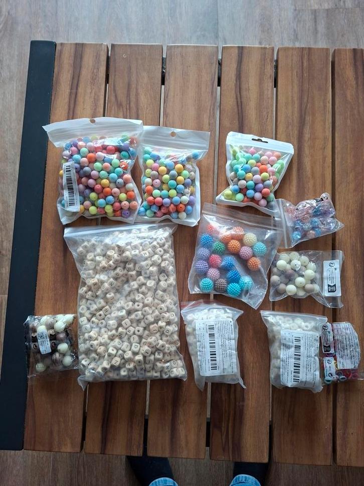 Grote partij kralen - Diverse soorten, Hobby en Vrije tijd, Kralen en Sieraden maken, Nieuw, Kraal, Ophalen of Verzenden
