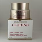 Clarins Nutri-Lumiere Nourishing Revitalizing Day Cream 50ml, Ophalen of Verzenden, Nieuw, Gehele gezicht, Verzorging