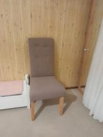 2 Eetkamer stoelen, beige én lichtbruin, Huis en Inrichting, Ophalen, Twee, Overige kleuren, Zo goed als nieuw