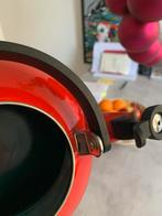 Le Creuset Fluitketel 1,5 Liter - Rood, Huis en Inrichting, Keuken | Keukenbenodigdheden, Ophalen, Zo goed als nieuw