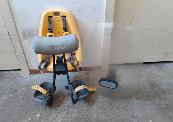 Yepp Voorzitje met Windscherm en Slaaprol, Fietsen en Brommers, Fietsaccessoires | Fietsstoeltjes, Ophalen