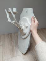 Hertengewei op houten Schild Brocante Sober, Verzenden