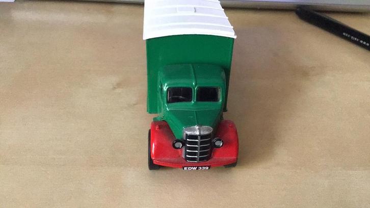 BEDFORD O SERIE CORGI PERSIL SCHONE WAS NOG ACTUEEL!!, Hobby en Vrije tijd, Modelauto's | 1:50, Zo goed als nieuw, Bus of Vrachtwagen