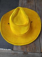 Gele (cowboy) hoed carnaval, One size fits all, Ophalen of Verzenden, Hoed, Zo goed als nieuw