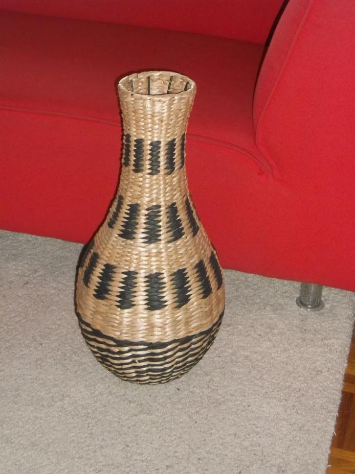 Natuurlijke vaas van Xenos, Huis en Inrichting, Woonaccessoires | Vazen, Zo goed als nieuw, Overige kleuren, 50 tot 75 cm, Overige materialen