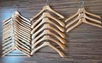 Hoogwaardige kleding houten hangers, Ophalen, Zo goed als nieuw, Hout