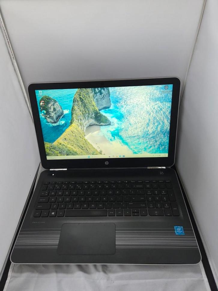 Hp pavilion 15 Intel pentium 8gb 256ssd windows 11, Computers en Software, Windows Laptops, Refurbished, 15 inch, SSD, 2 tot 3 Ghz