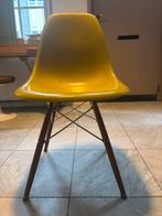 Vitra Eames DSW Fiberglass stoel geel oker  esdoorn, Ophalen of Verzenden, Zo goed als nieuw, Overige kleuren, Eén