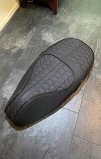 (Rood) vespa sprint/ primavera duo rs zadel., Ophalen of Verzenden, Nieuw, Zadel, Vespa