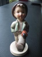 Hummelbeeldje nr 109: Happy traveler, Verzamelen, Beelden en Beeldjes, Ophalen of Verzenden, Gebruikt, Hummel